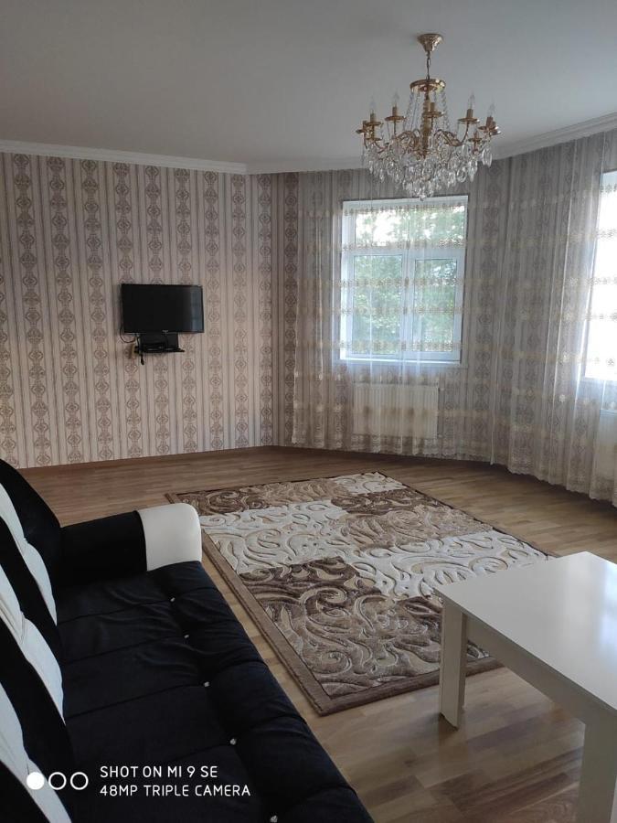 Villa In Qabala Exteriör bild